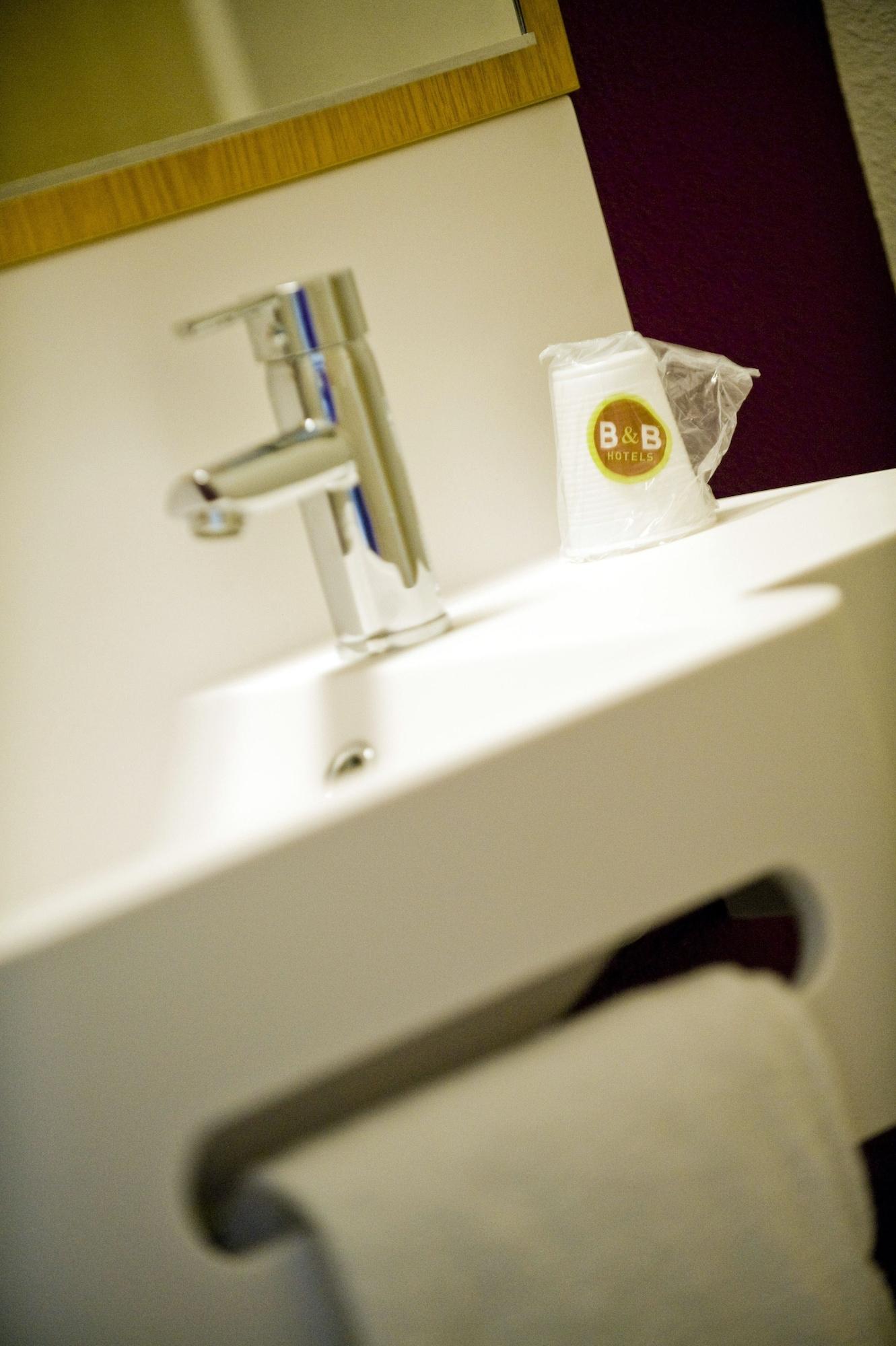 B&B Hotel Niort Marais Poitevin Est Eksteriør billede