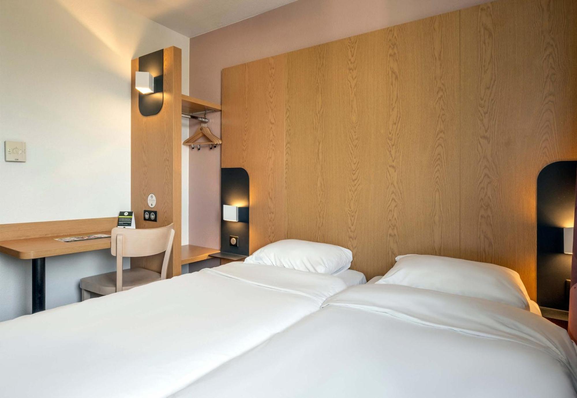 B&B Hotel Niort Marais Poitevin Est Eksteriør billede