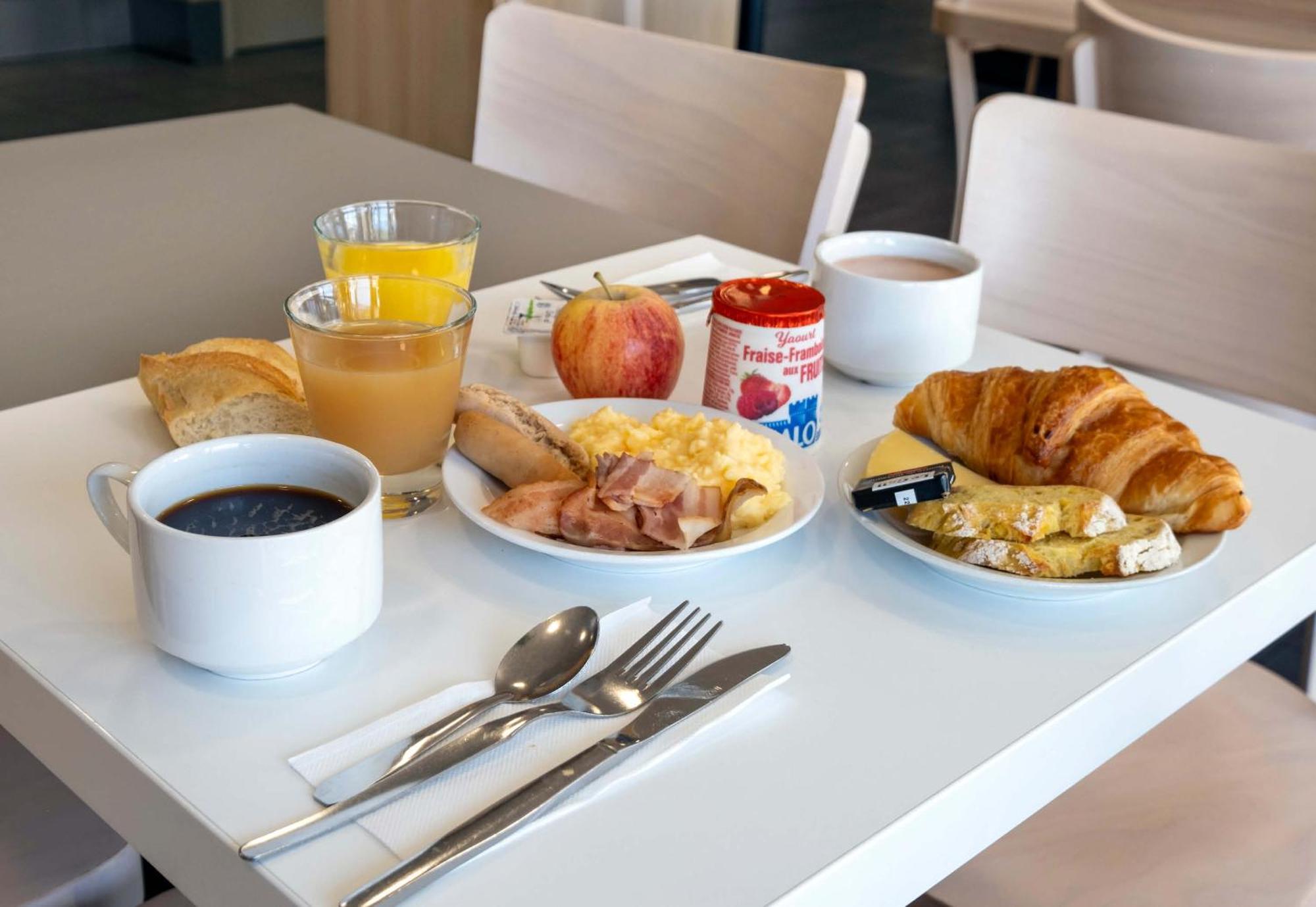 B&B Hotel Niort Marais Poitevin Est Eksteriør billede