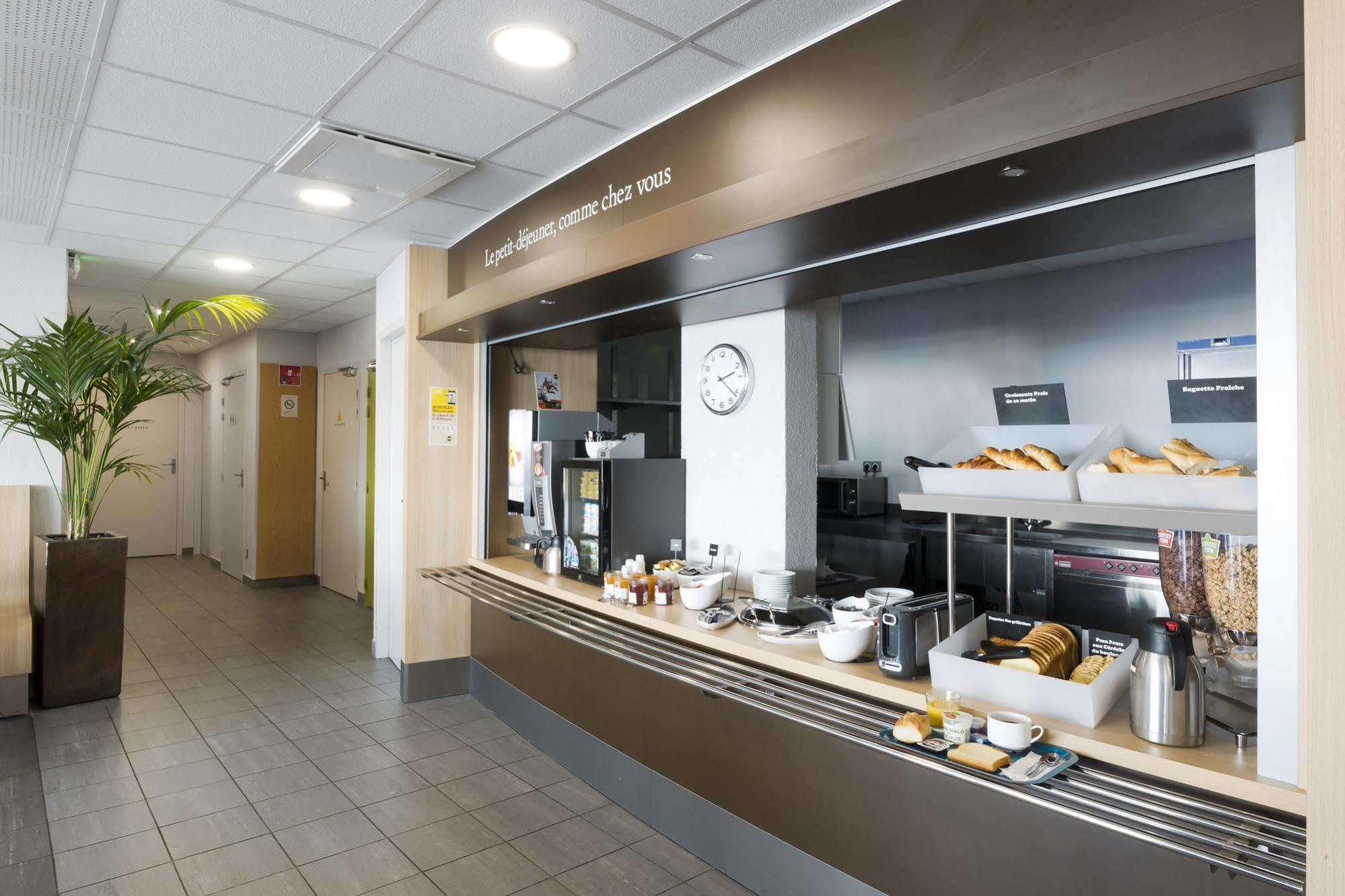 B&B Hotel Niort Marais Poitevin Est Eksteriør billede